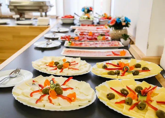 Aparthotel Budimlija *