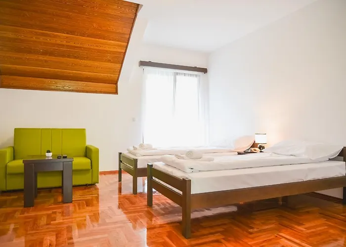 Aparthotel Budimlija